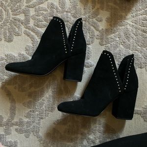 Steve Madden Suede Black Booties